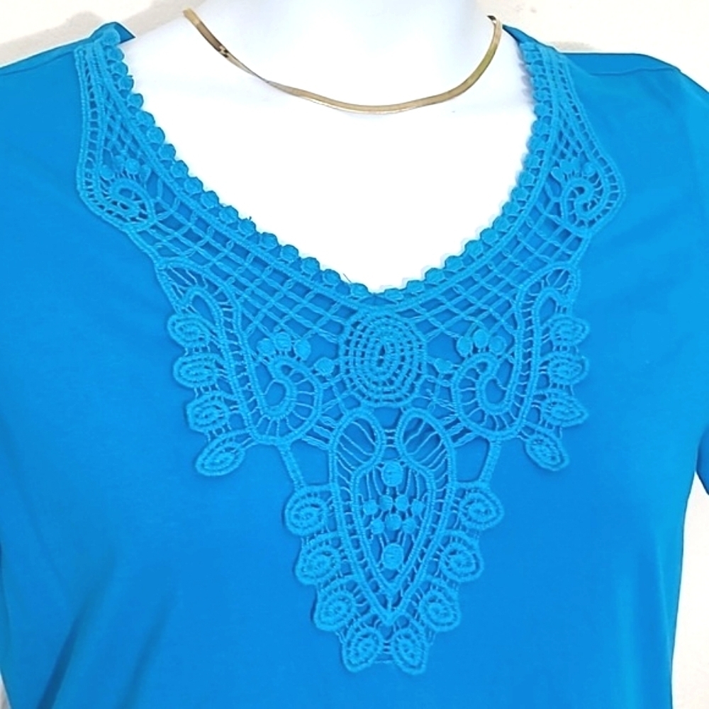 Kim Rogers T-shirt short sleeve blue Lace Overlay V Neck 100% cotton